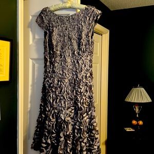 Gorgeous Theia cocktail dress - fun, flattering
